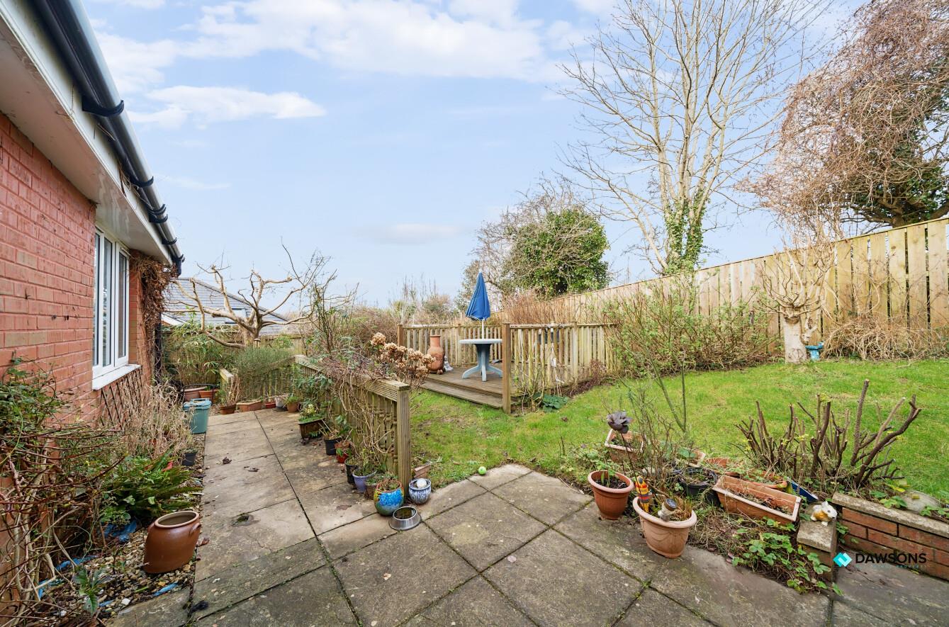 Oak Tree Close, West Cross, Swansea, SA3 5RW